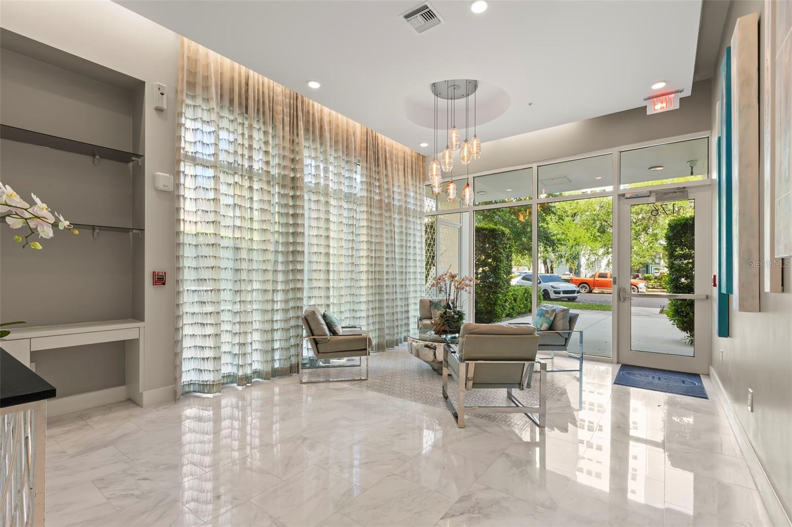 176 4th Unit 1102, St Petersburg, FL 33701