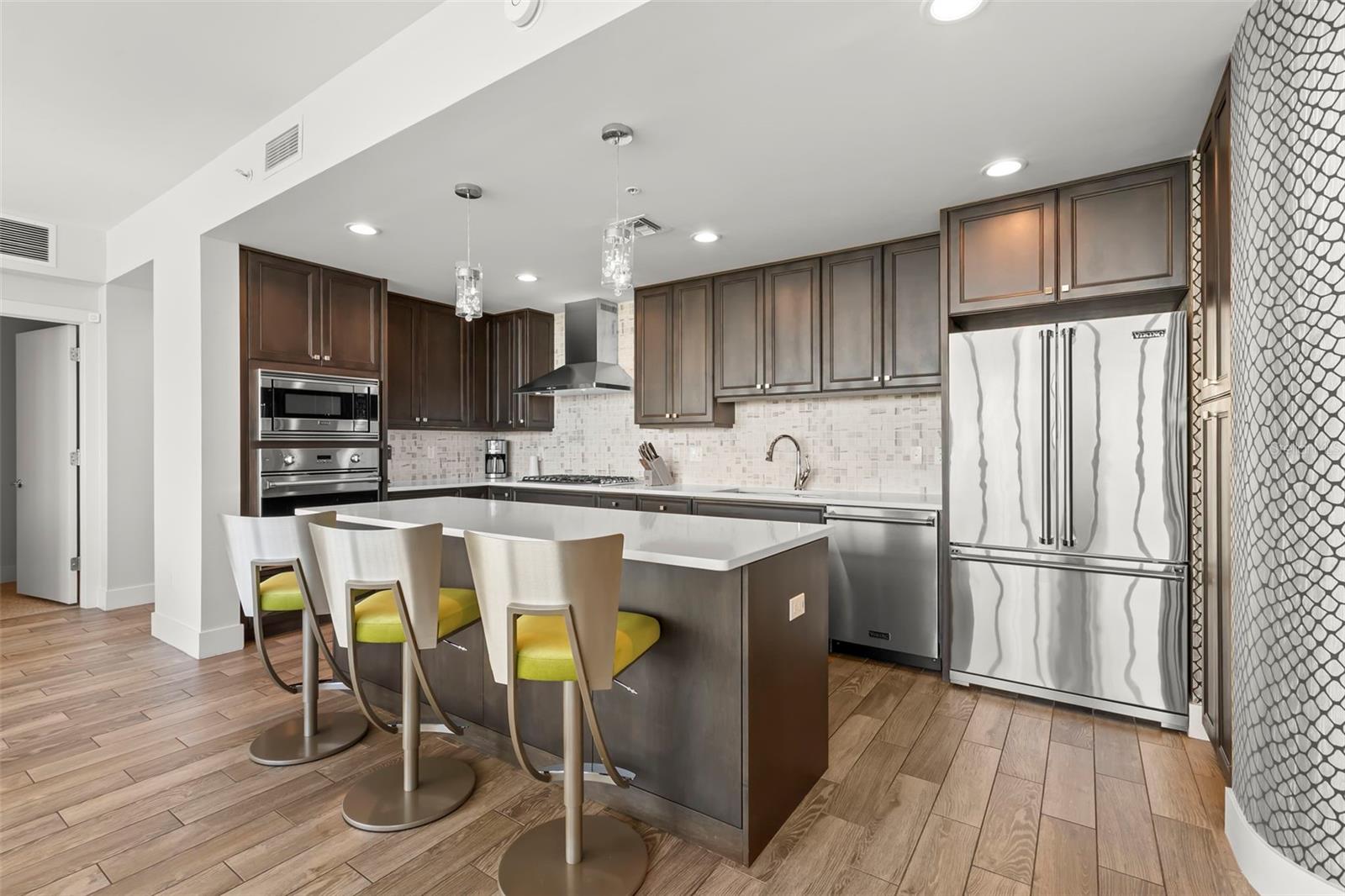 176 4th Unit 1102, St Petersburg, FL 33701