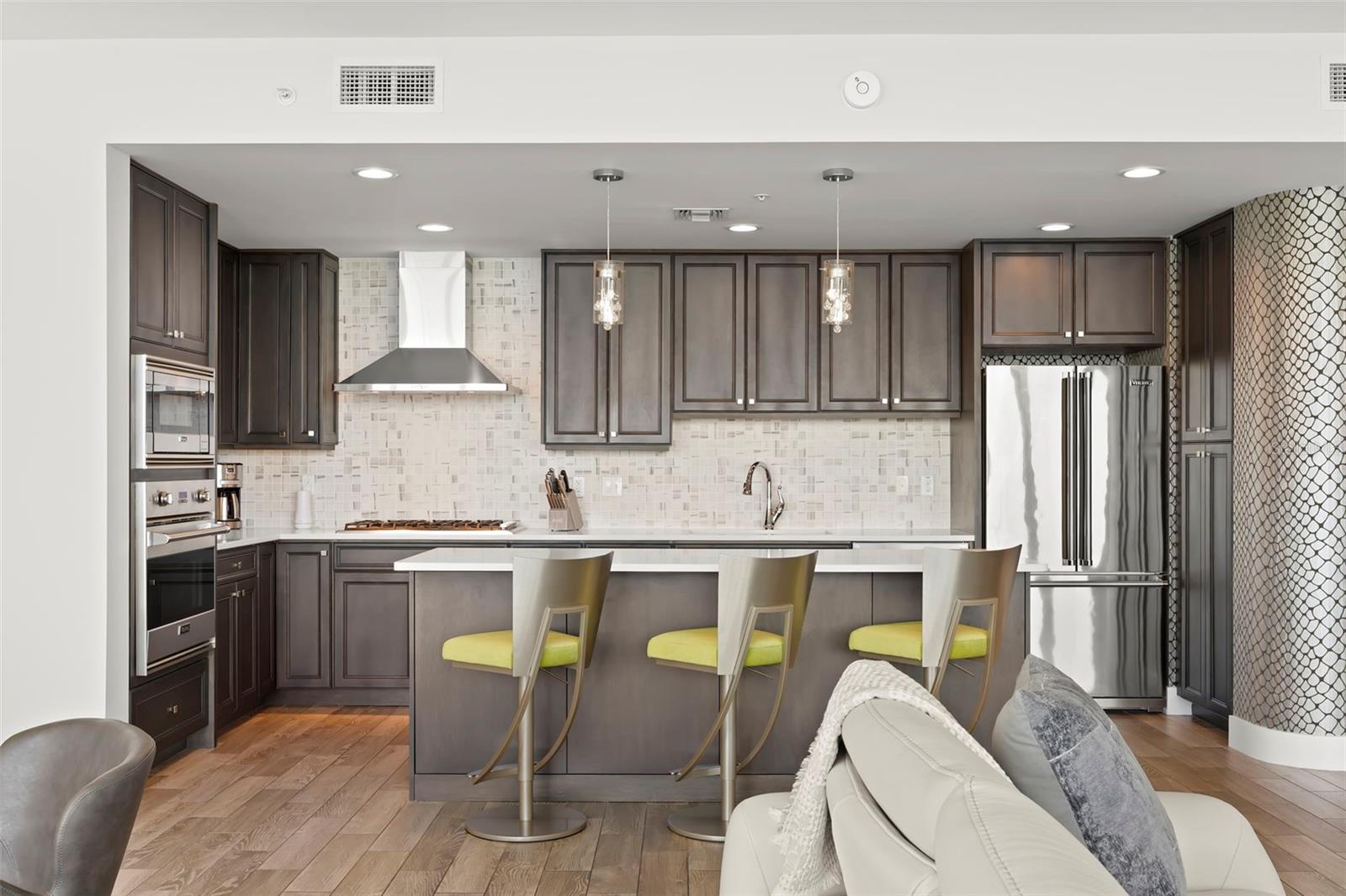 176 4th Unit 1102, St Petersburg, FL 33701