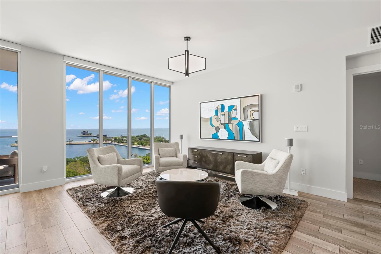 176 4th Unit 1102, St Petersburg, FL 33701