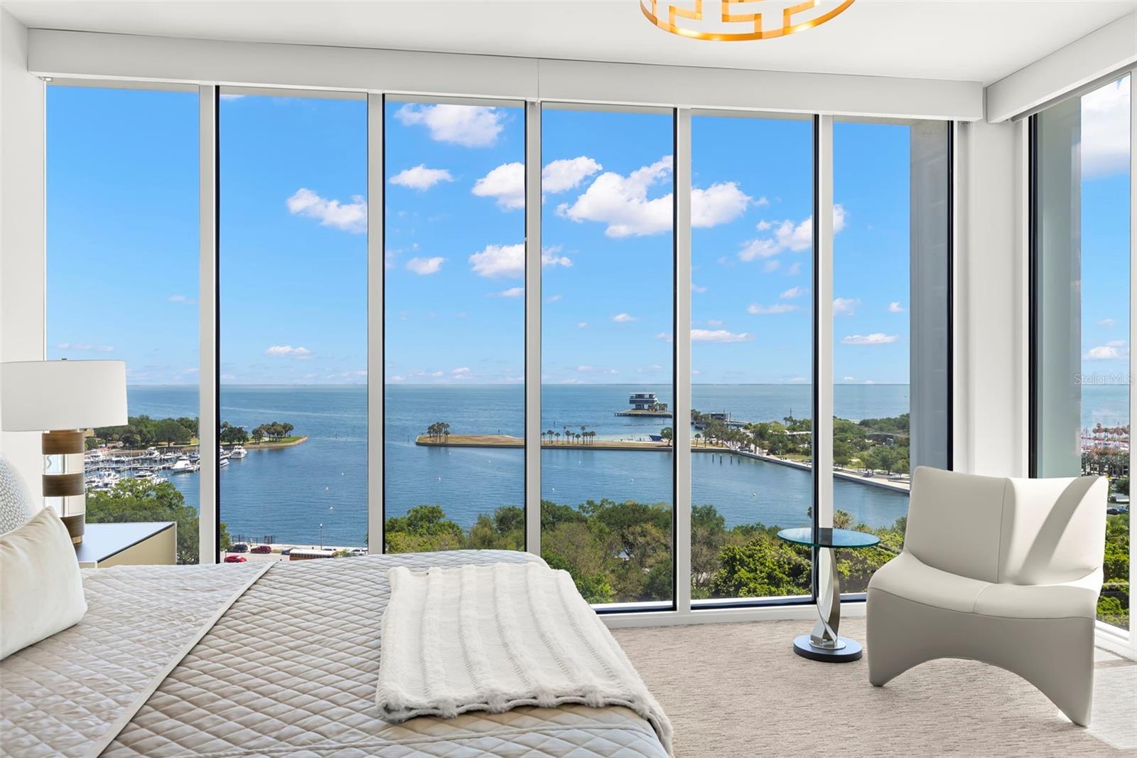 176 4th Unit 1102, St Petersburg, FL 33701
