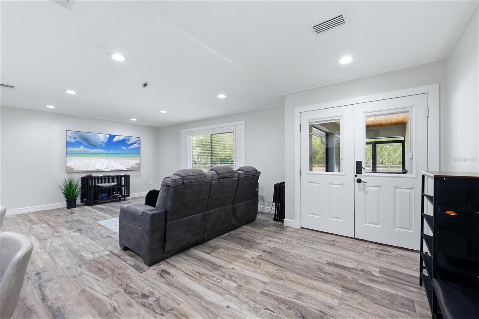 5361 Myakka Valley, Sarasota, FL 34241