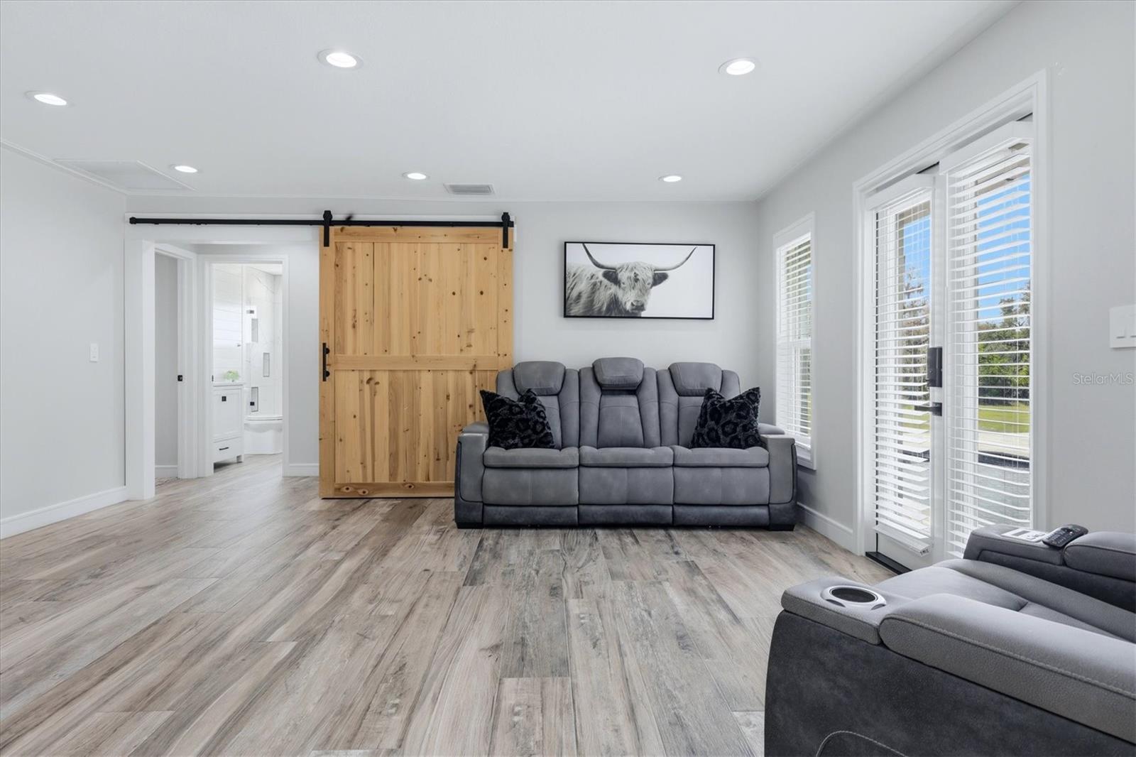 5361 Myakka Valley, Sarasota, FL 34241