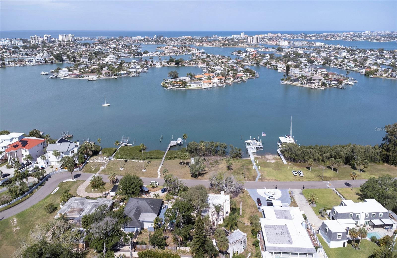 662 Villagrande, St Petersburg, FL 33707
