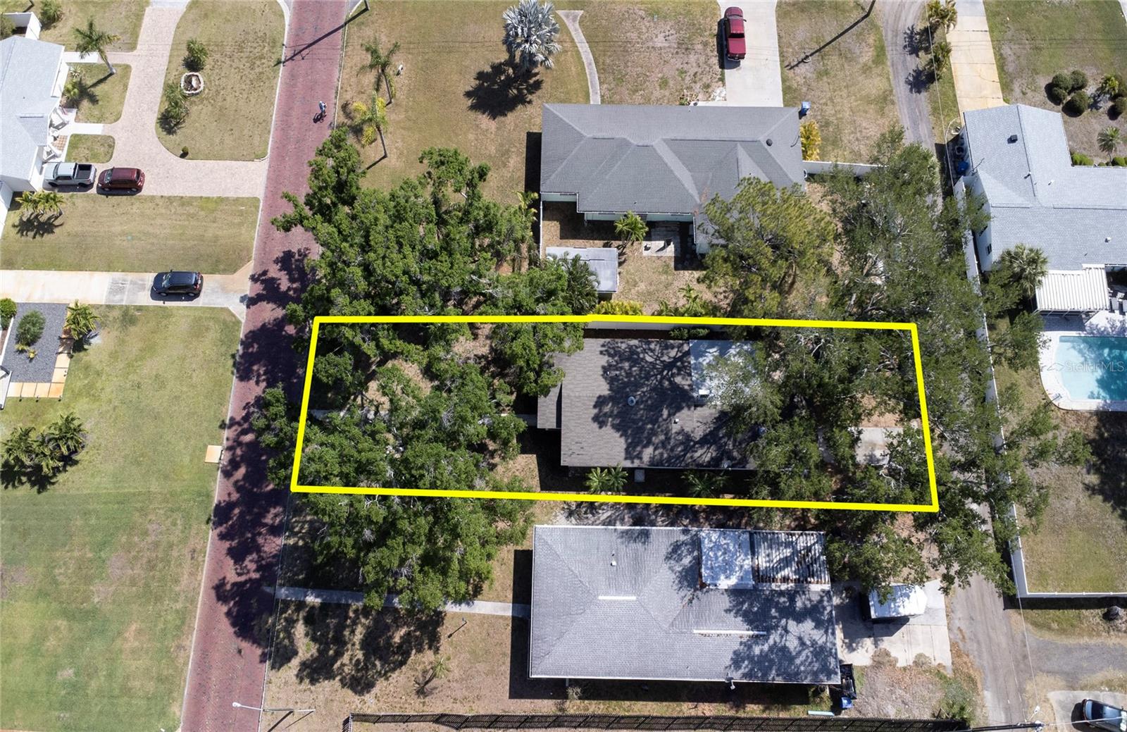 662 Villagrande, St Petersburg, FL 33707