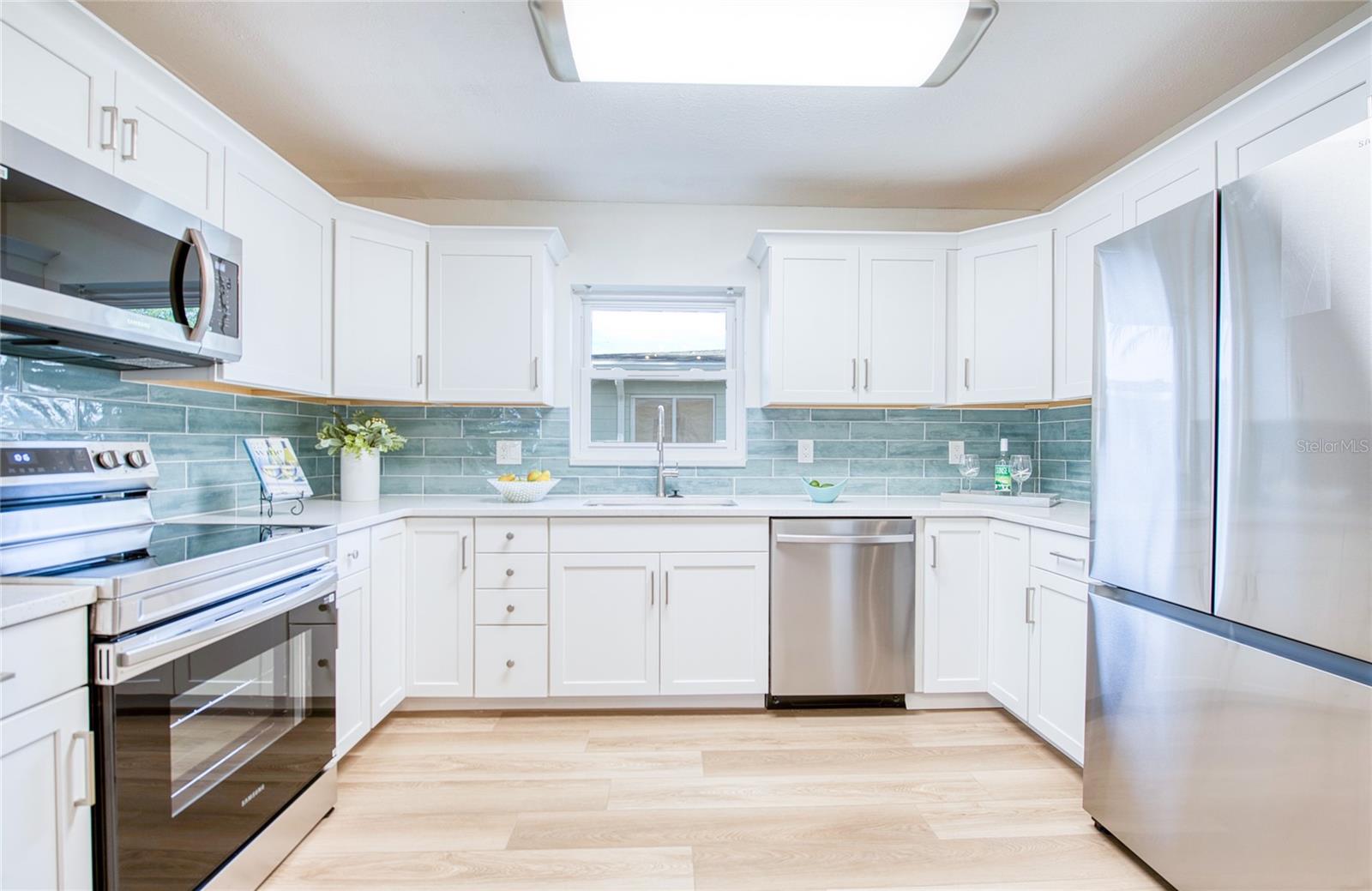 662 Villagrande, St Petersburg, FL 33707