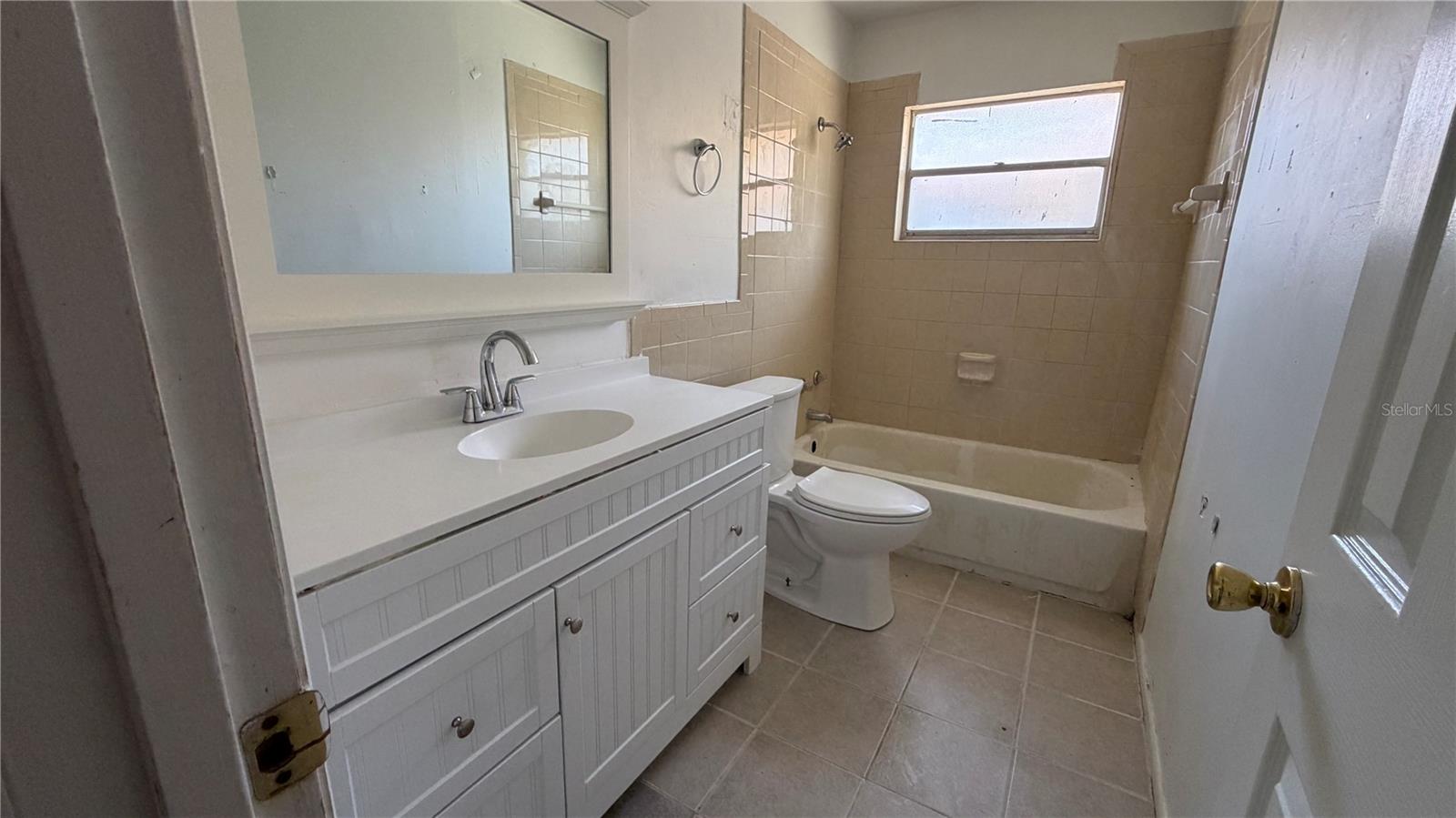 517 Harris, Sebring, FL 33870