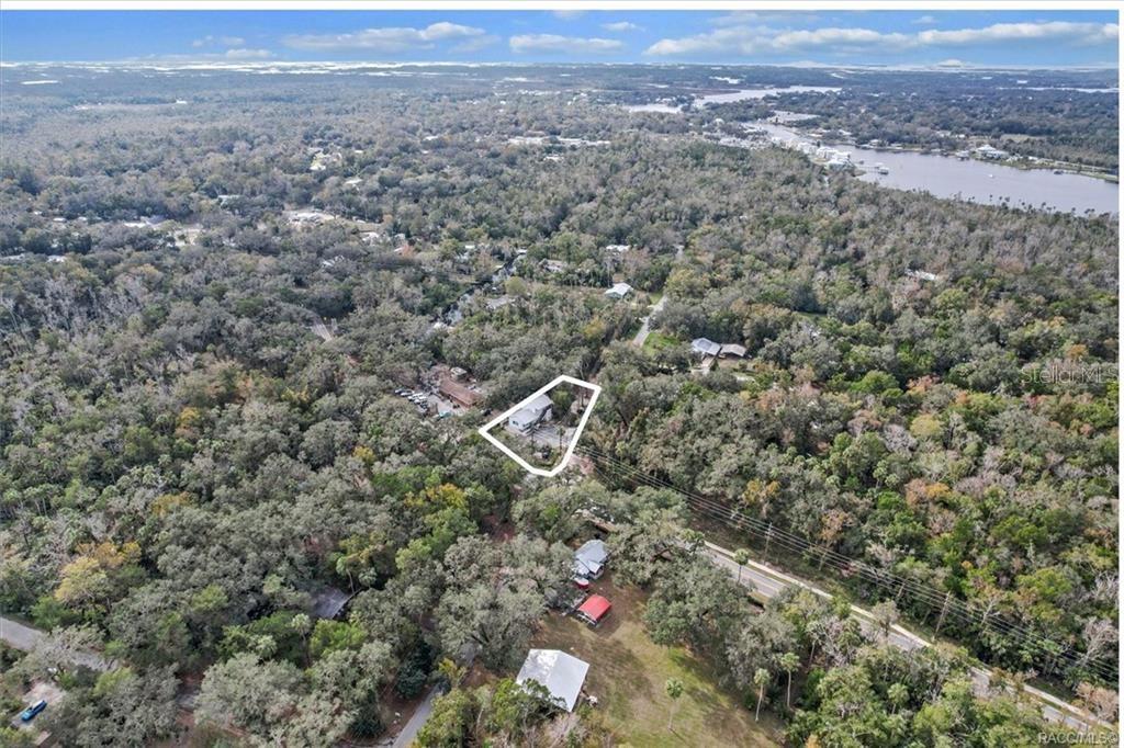10460 New York, Homosassa, FL 34448