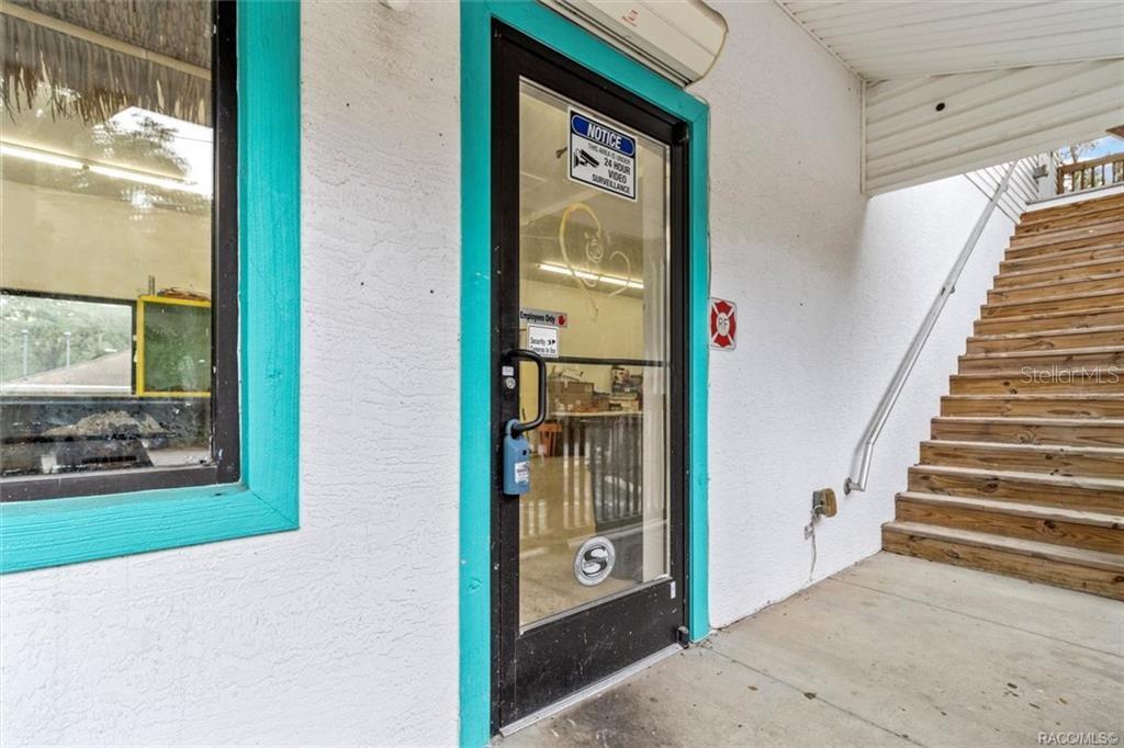 10460 New York, Homosassa, FL 34448