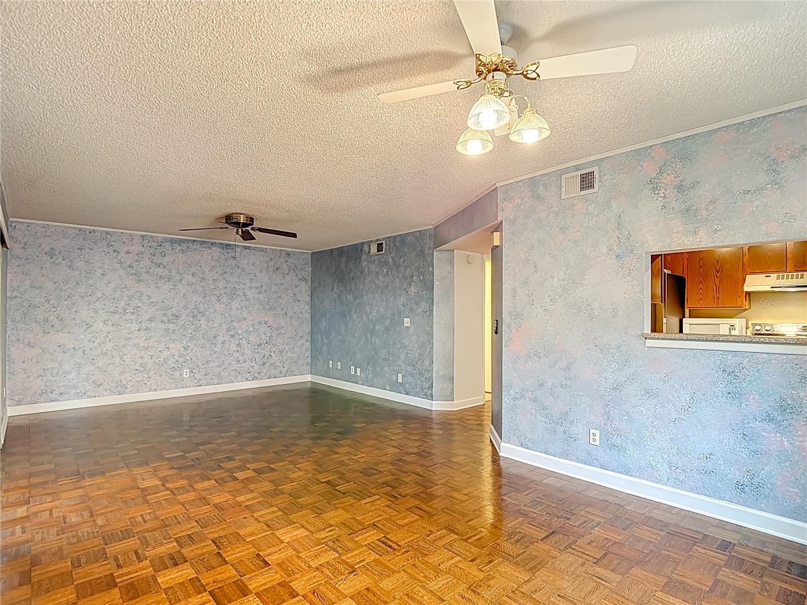 16851 Le Clare Shores, Tampa, FL 33624