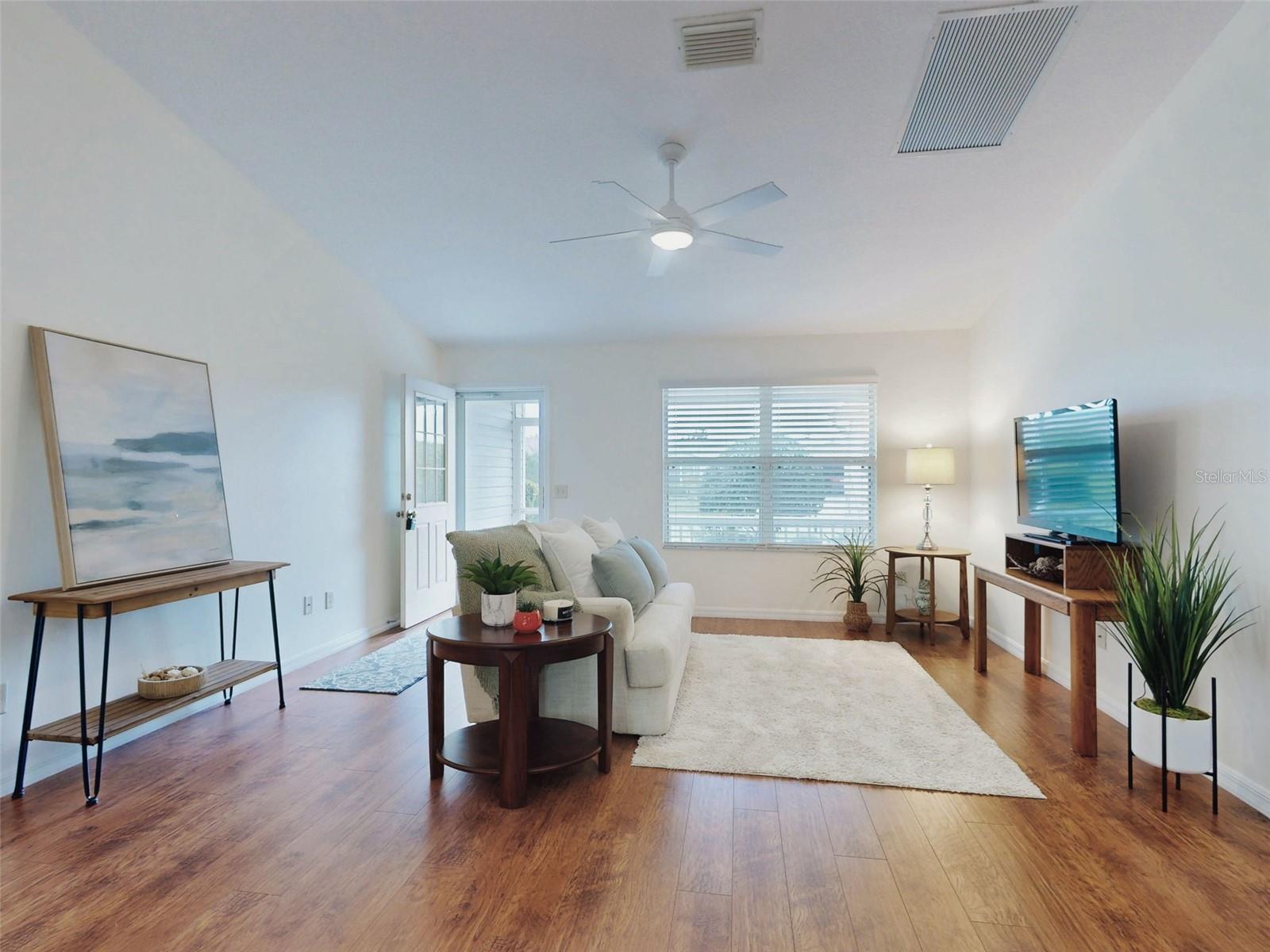 1521 Hollyberry, The Villages, FL 32162
