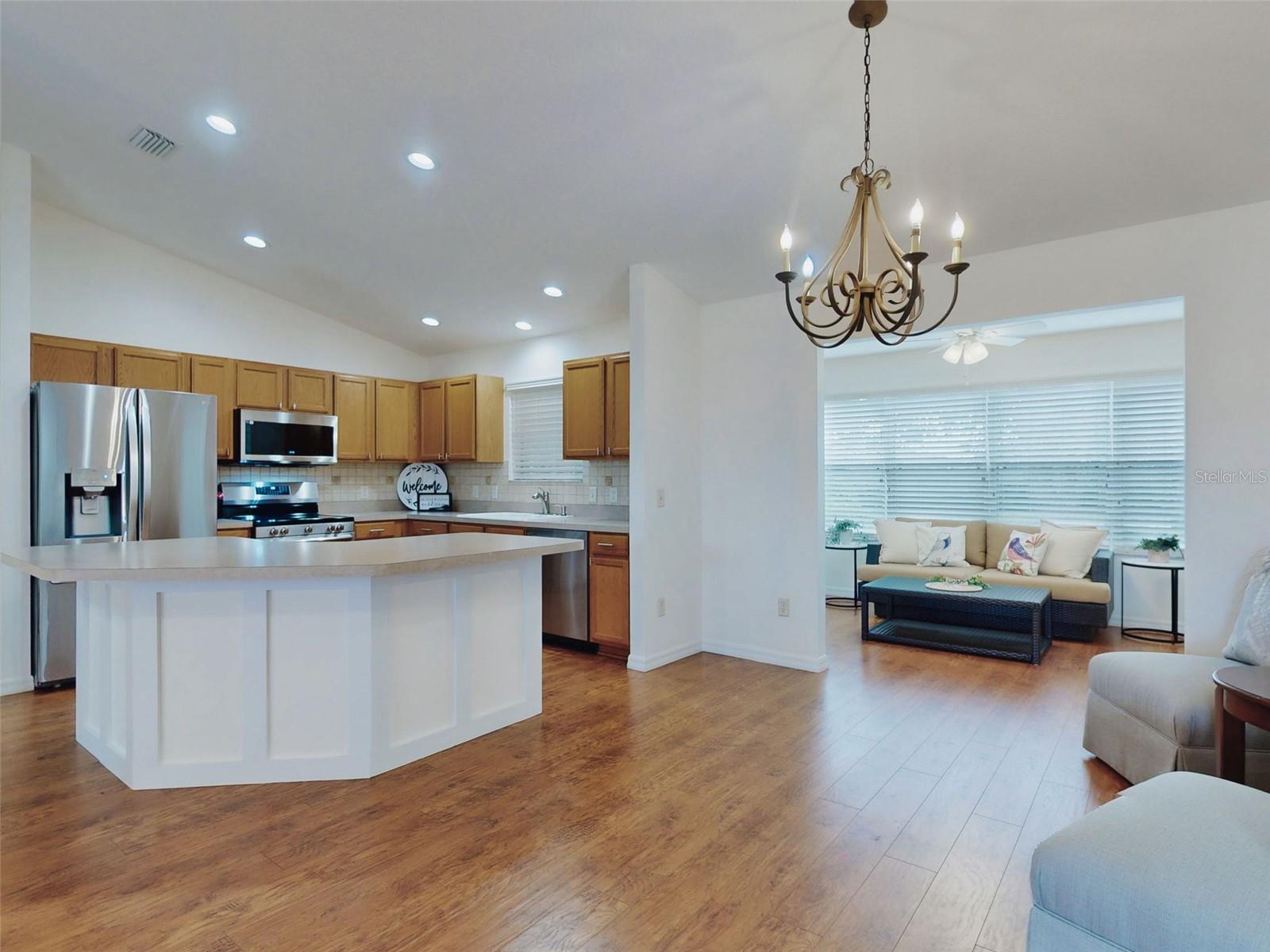 1521 Hollyberry, The Villages, FL 32162
