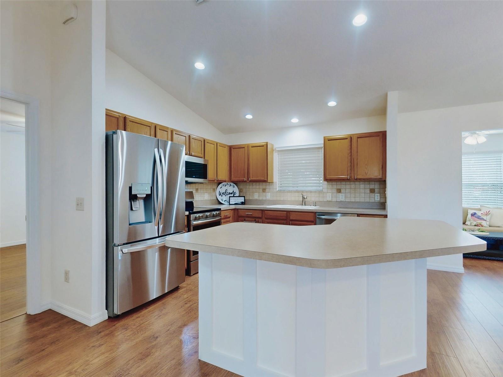 1521 Hollyberry, The Villages, FL 32162