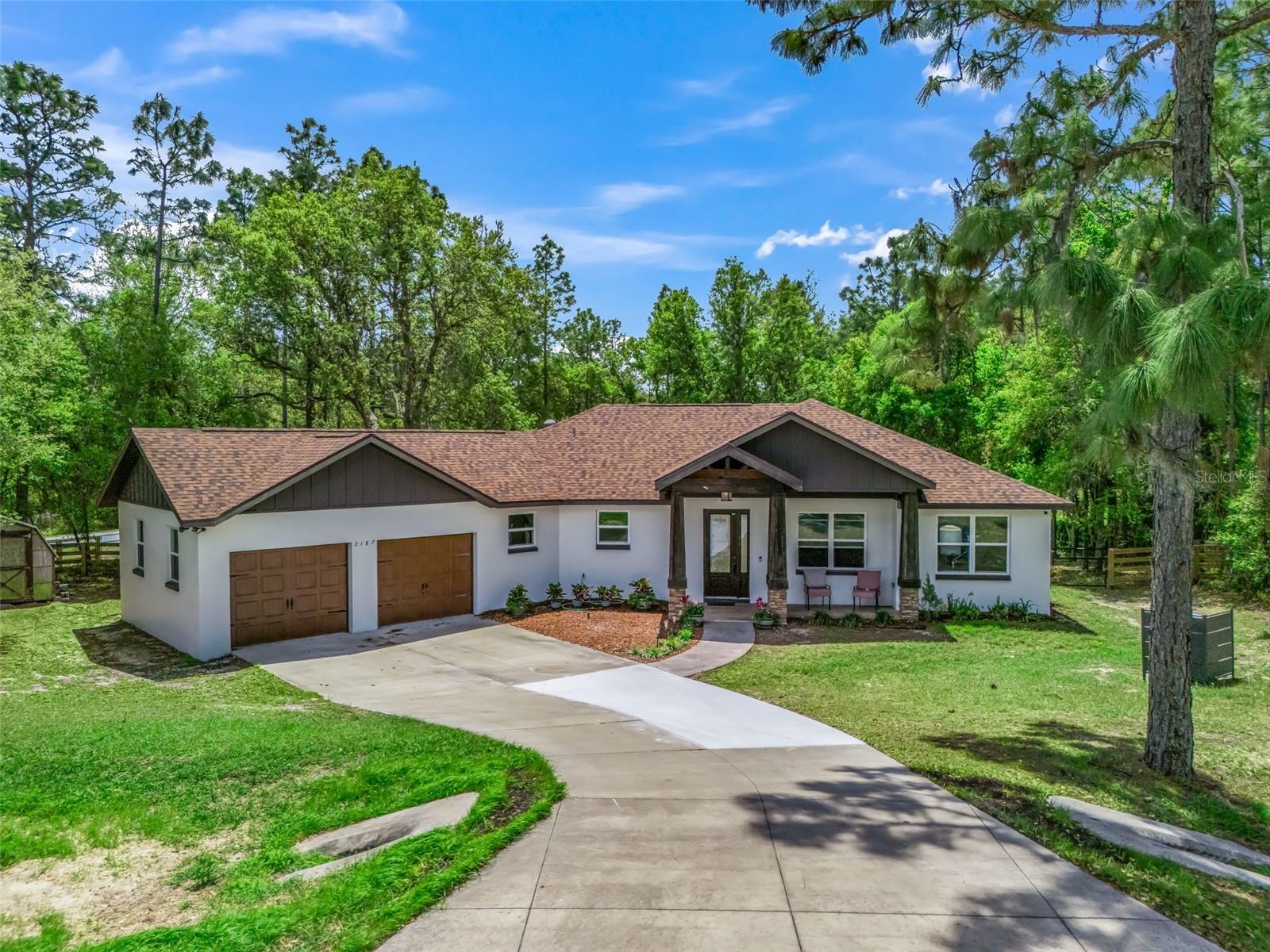 2187 County Road 243c, Wildwood, FL 34785