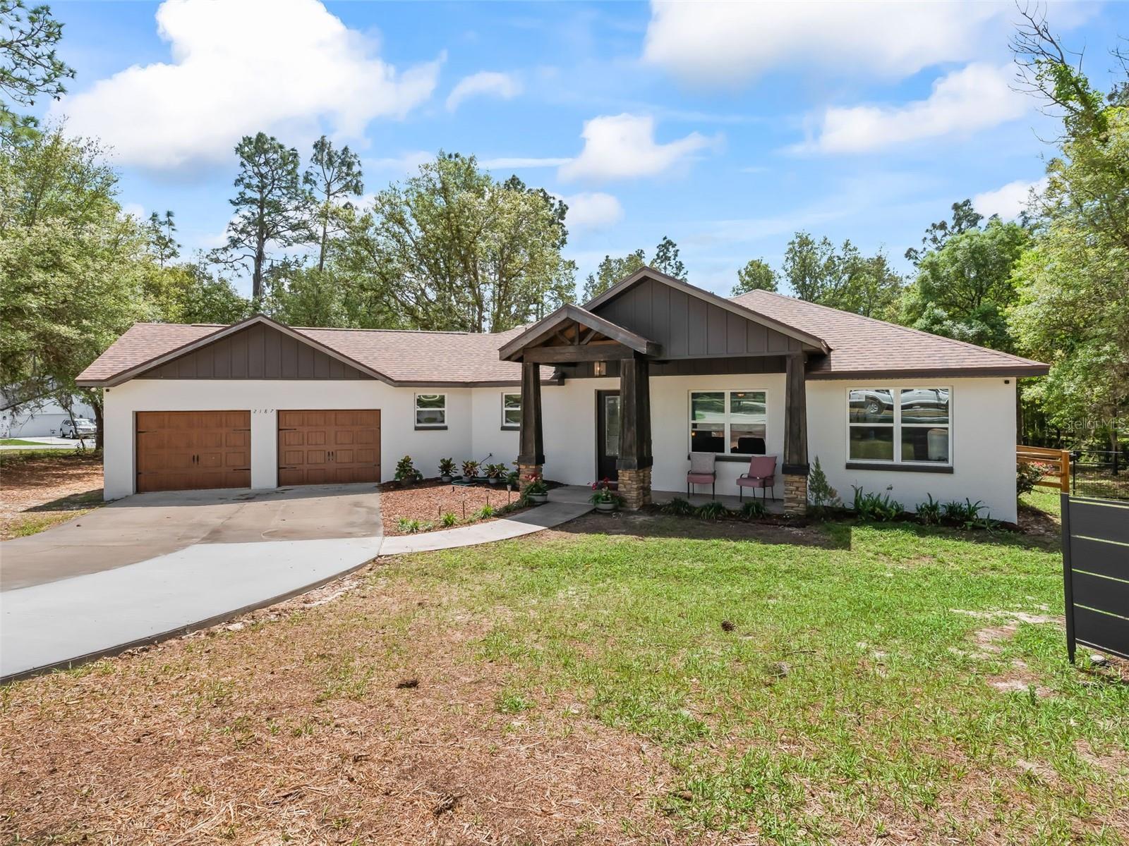 2187 County Road 243c, Wildwood, FL 34785