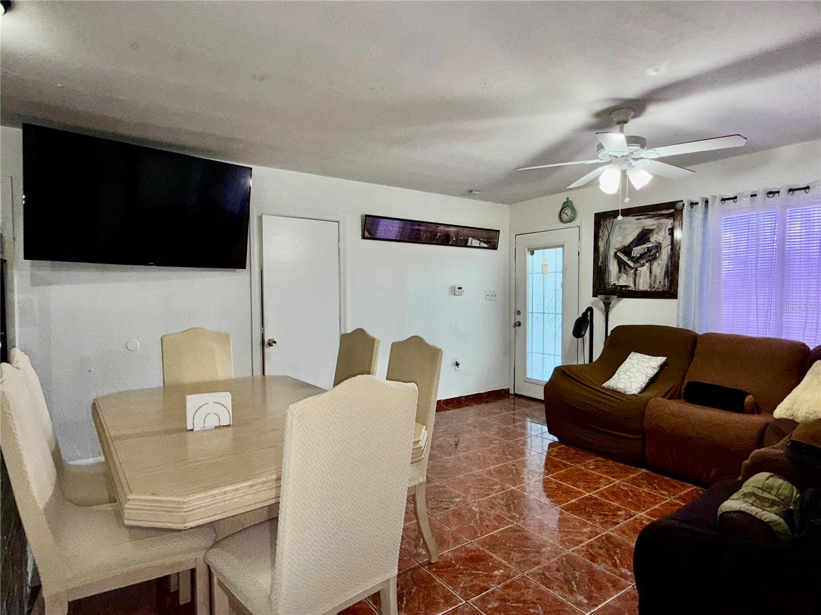 5828 Harcourt, Orlando, FL 32839