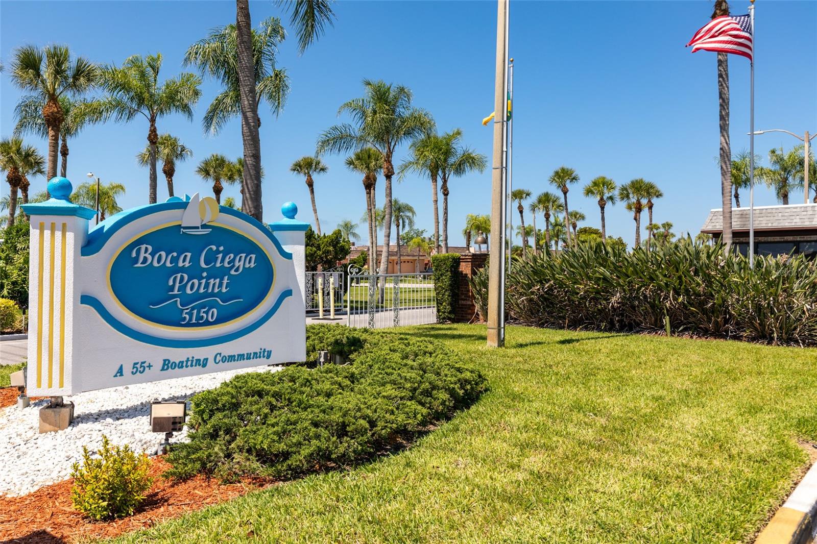 1 Boca Ciega Point Unit 206, St Petersburg, FL 33708