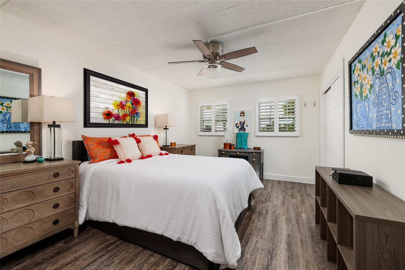 1 Boca Ciega Point Unit 206, St Petersburg, FL 33708