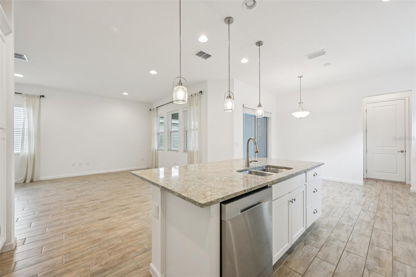 806 Winterside, Apollo Beach, FL 33572