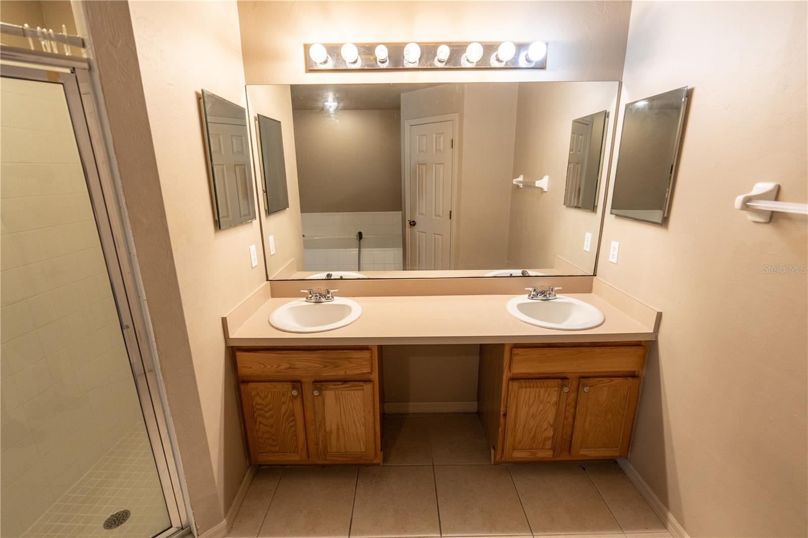 4129 19th, Cape Coral, FL 33909