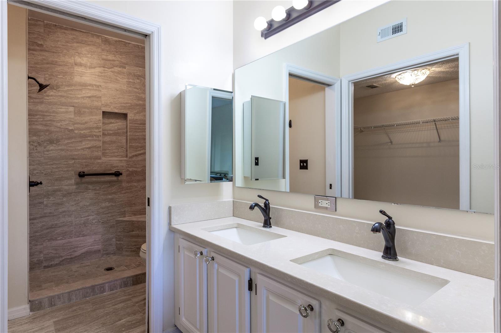 10000 52nd Unit 124, Gainesville, FL 32608