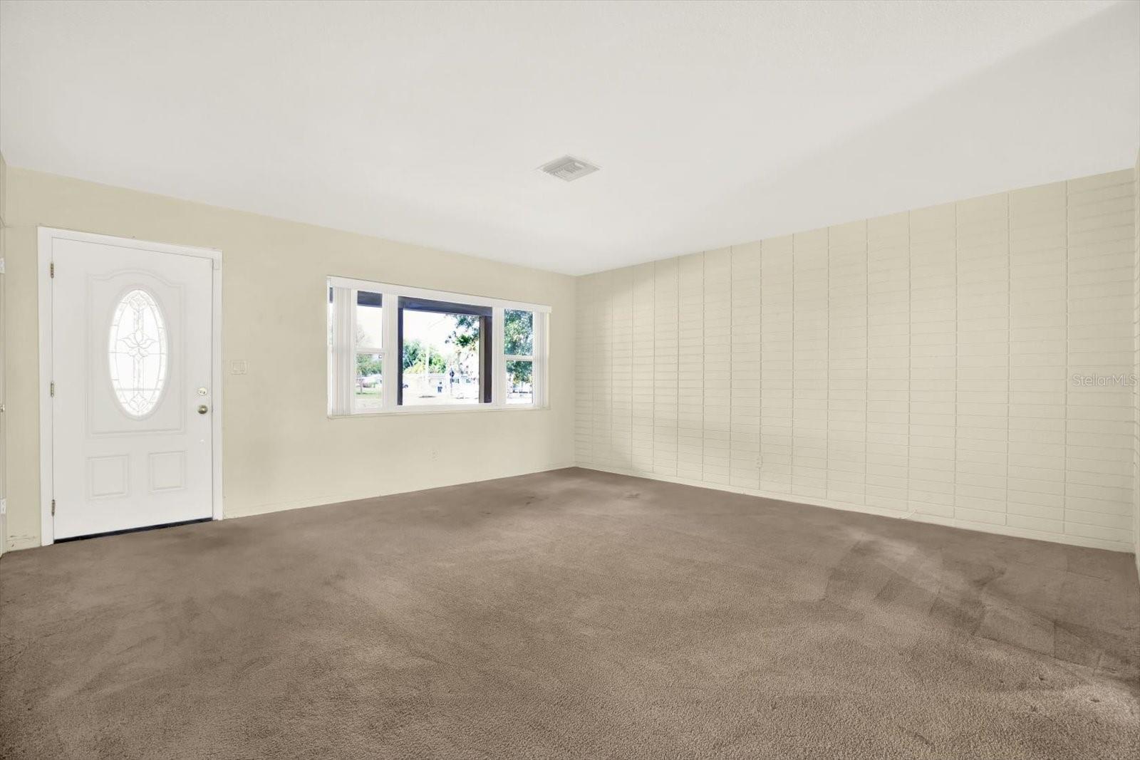2561 58th, St Petersburg, FL 33710