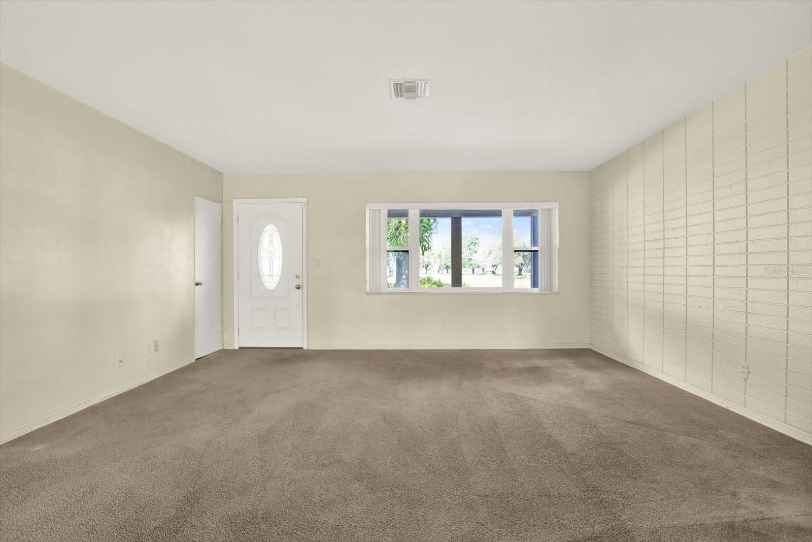 2561 58th, St Petersburg, FL 33710
