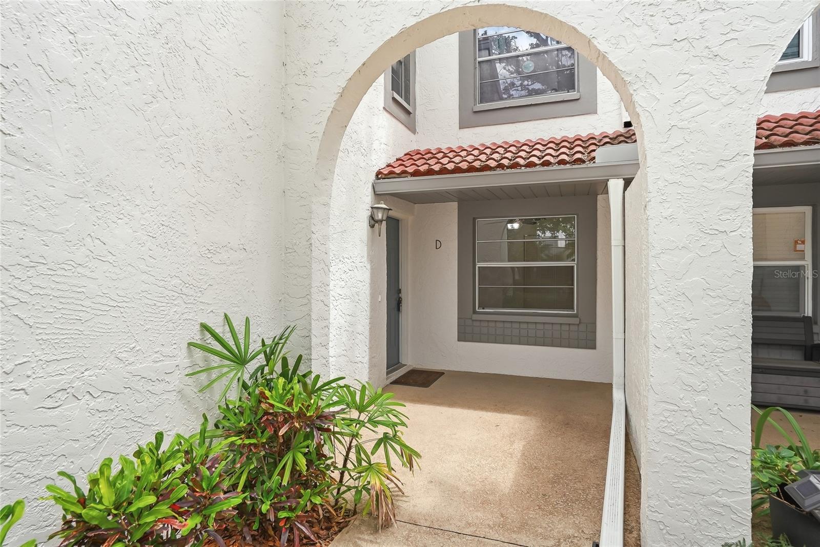 500 Santa Cruz Unit D, St Petersburg, FL 33703