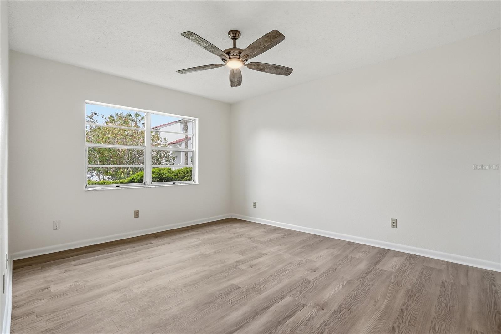 500 Santa Cruz Unit D, St Petersburg, FL 33703