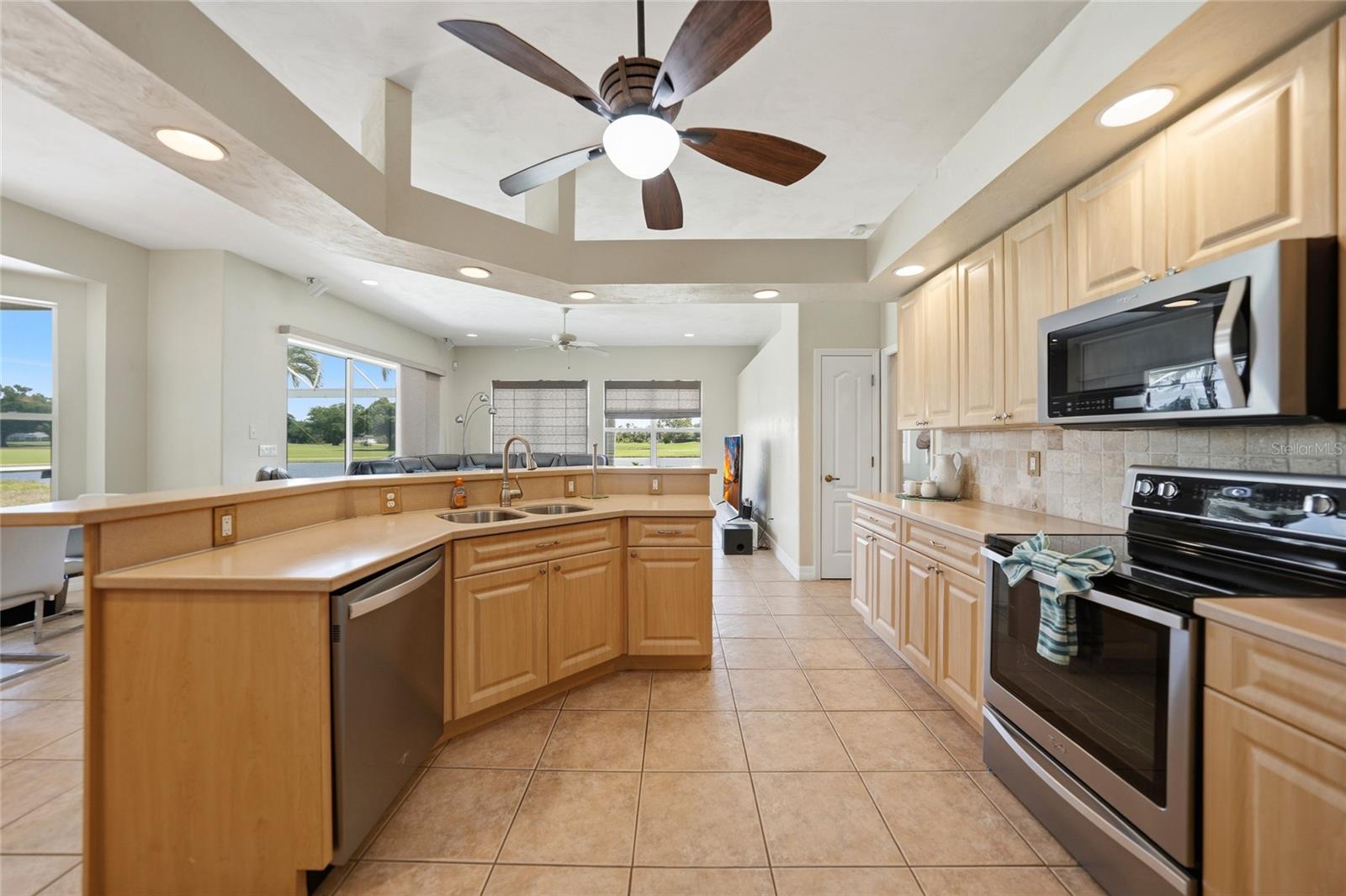 1511 29th, Cape Coral, FL 33993