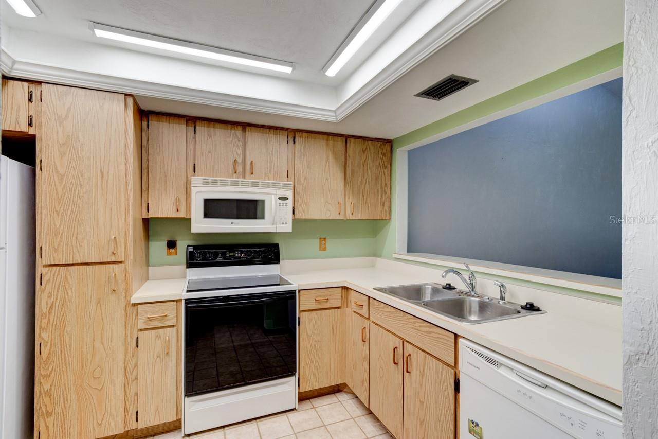 1262 Charter Oaks Unit none, Holly Hill, FL 32117