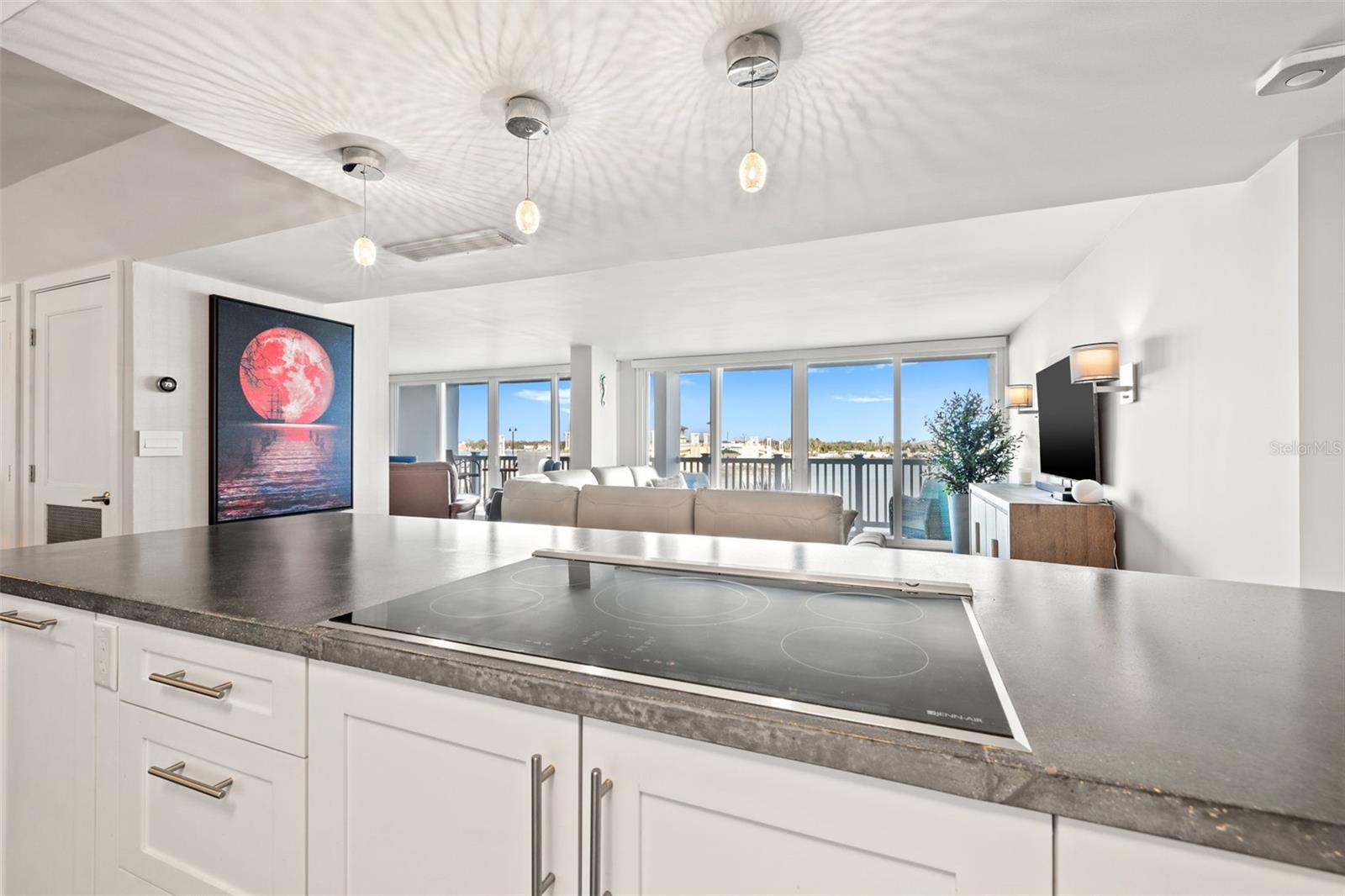 500 Treasure Island Unit 308, Treasure Island, FL 33706