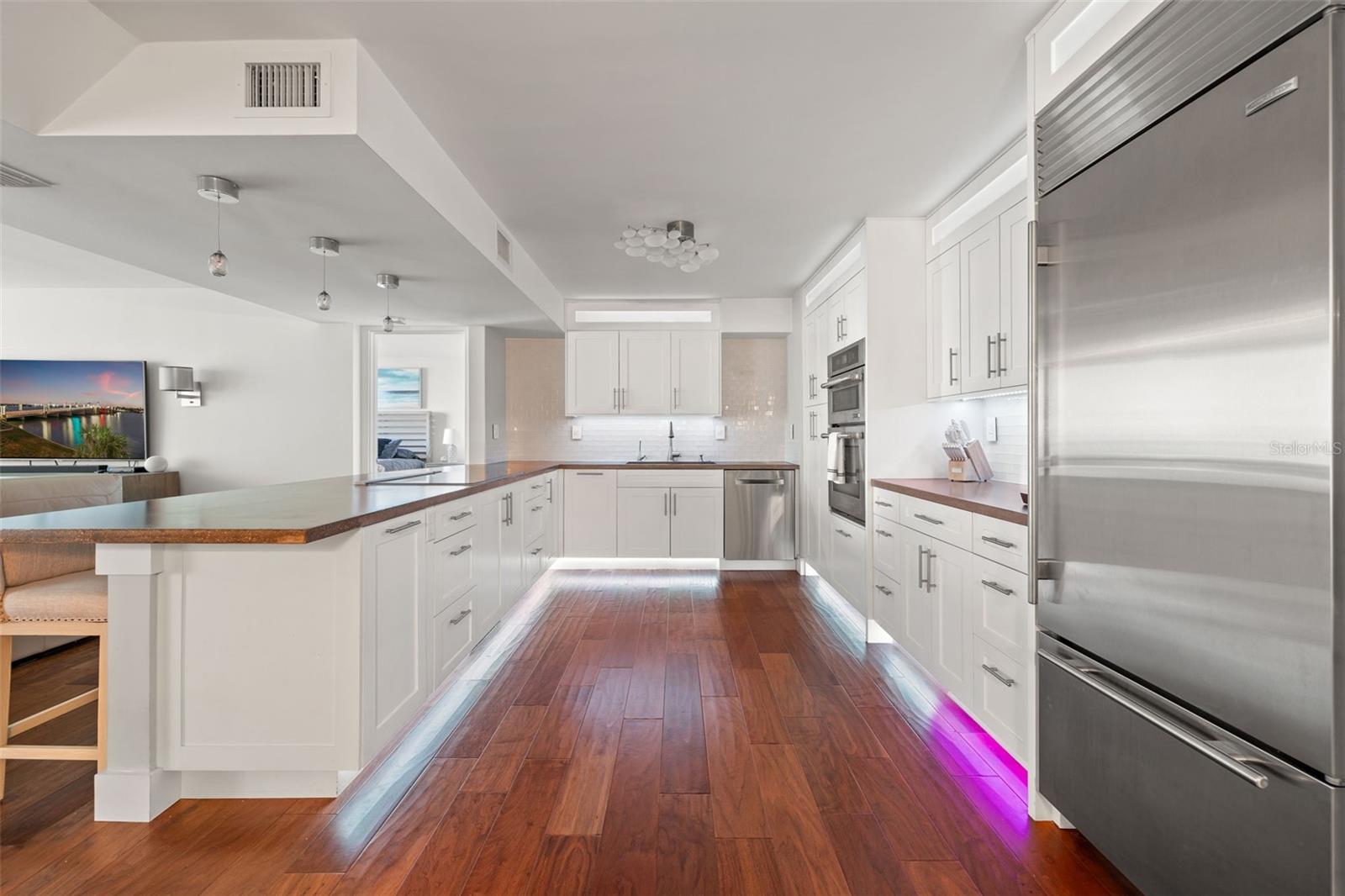 500 Treasure Island Unit 308, Treasure Island, FL 33706
