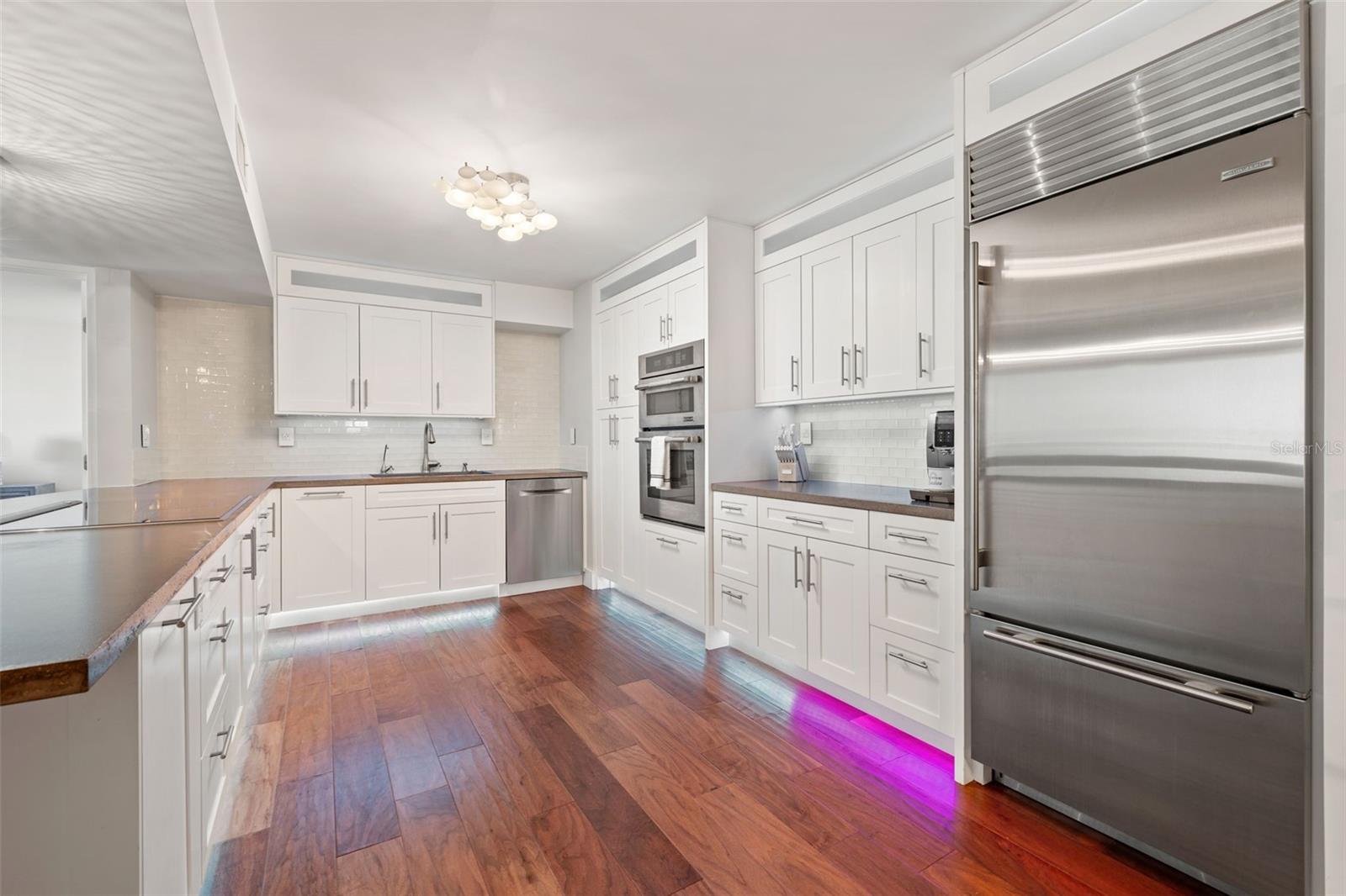 500 Treasure Island Unit 308, Treasure Island, FL 33706