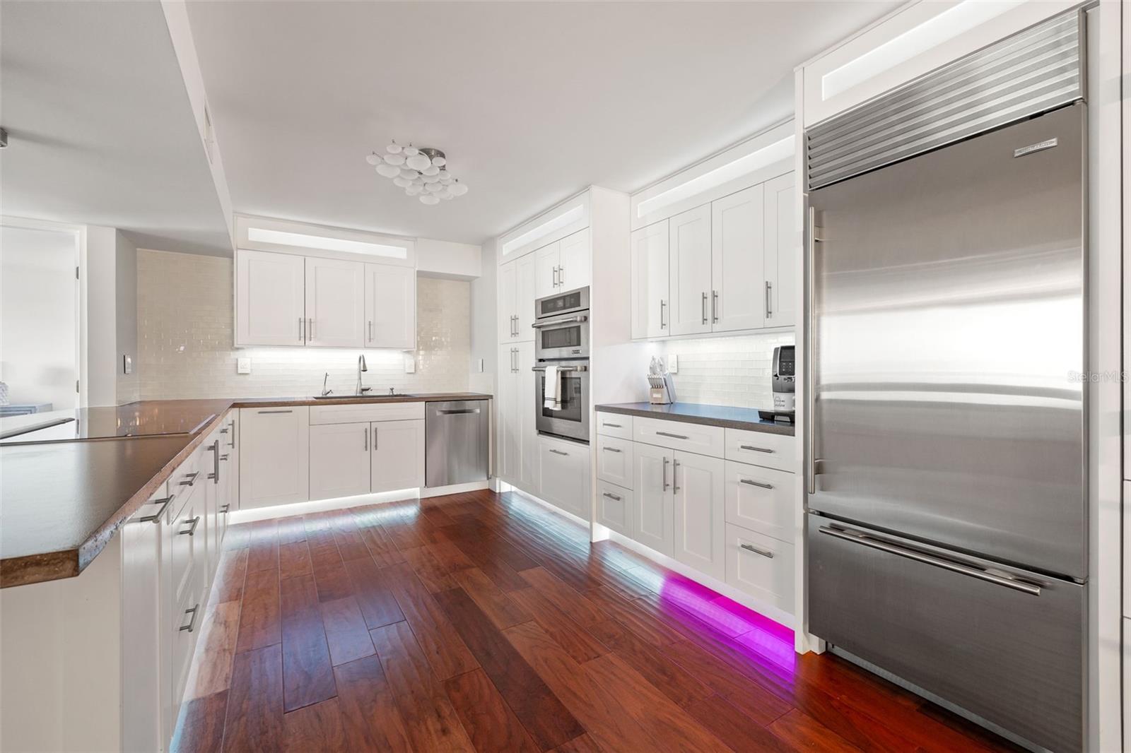 500 Treasure Island Unit 308, Treasure Island, FL 33706