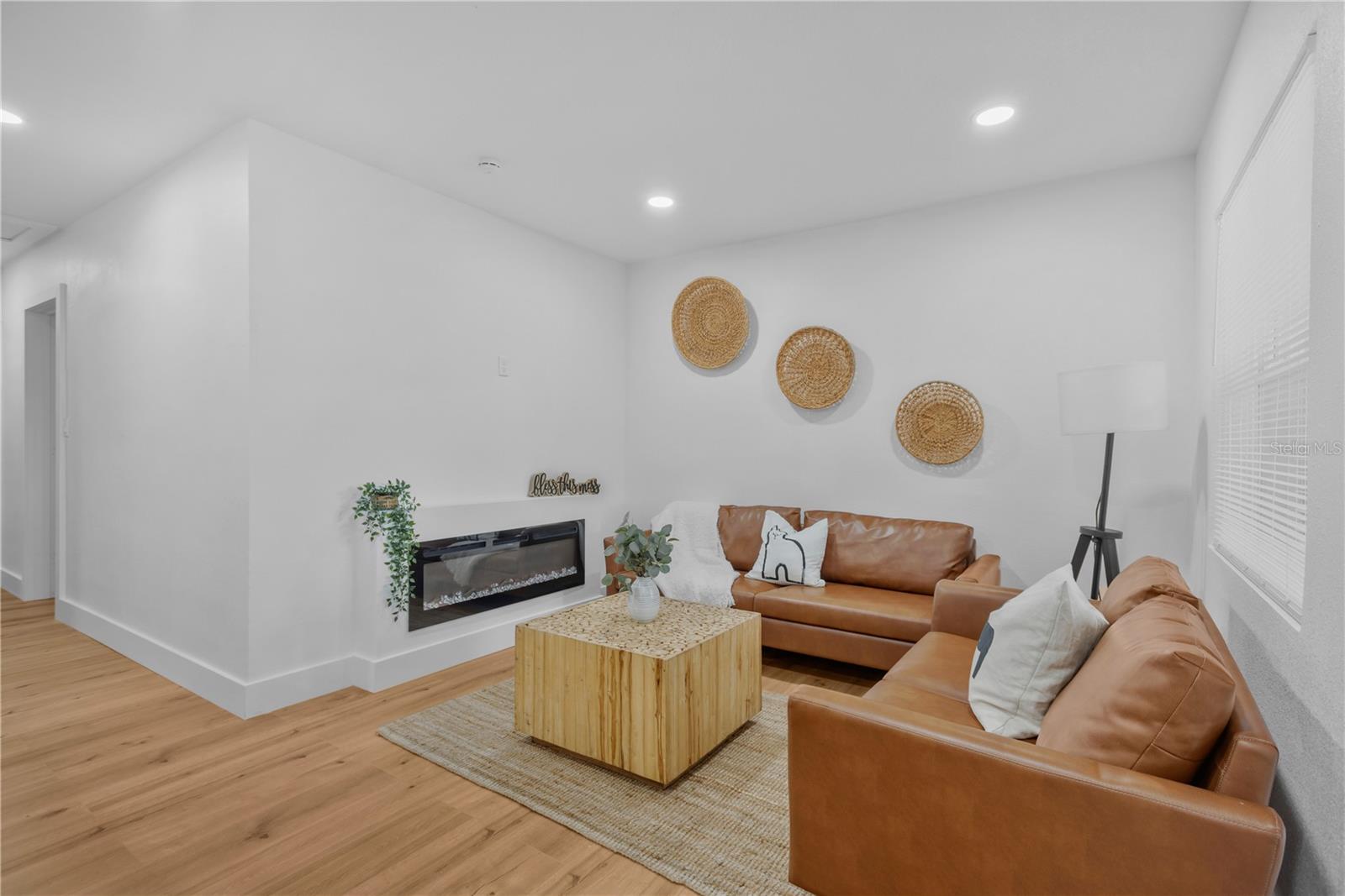3243 6th, St Petersburg, FL 33712