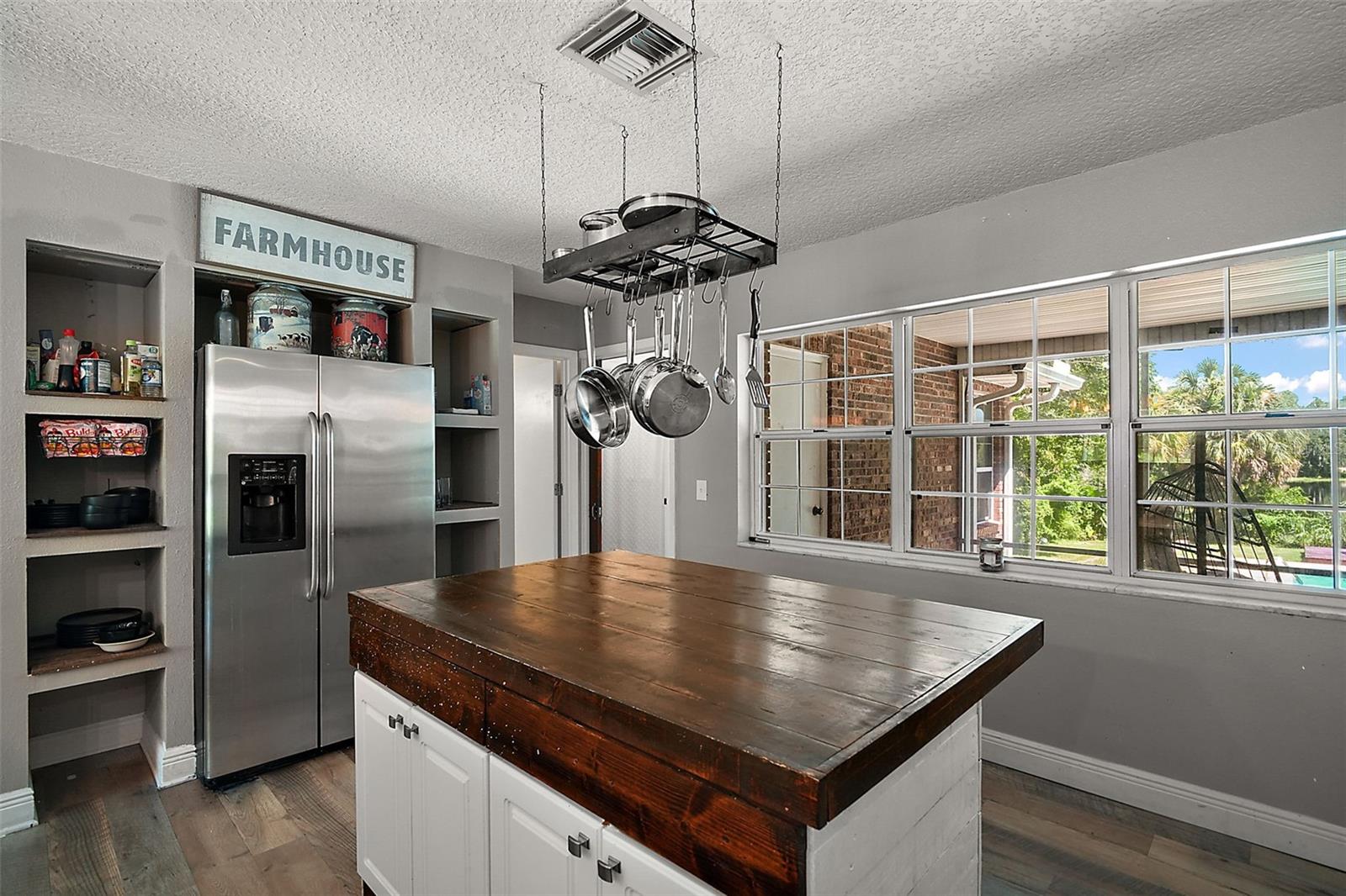 705 Summit, Mount Dora, FL 32757