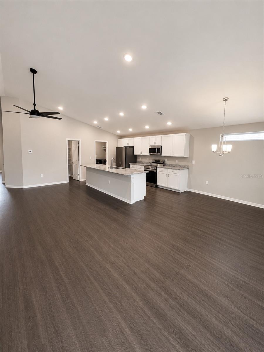 1373 Mezzavalle, Auburndale, FL 33823