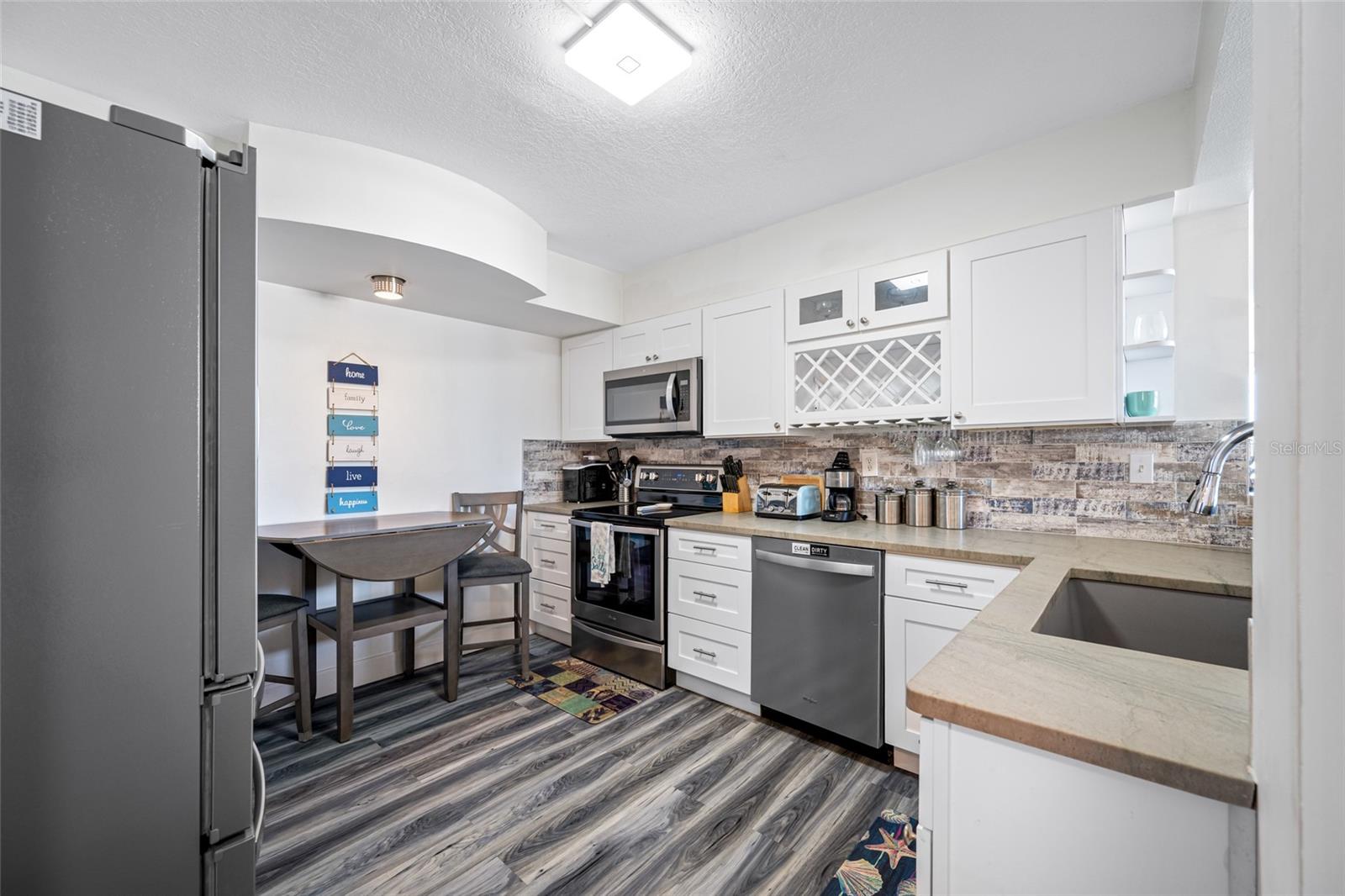 5701 Bahia del Mar Unit 408, St Petersburg, FL 33715