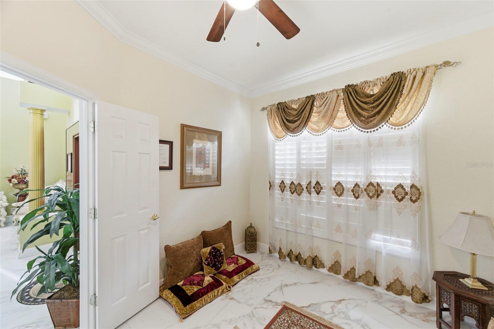 9207 Meadow Lane, Tampa, FL 33647