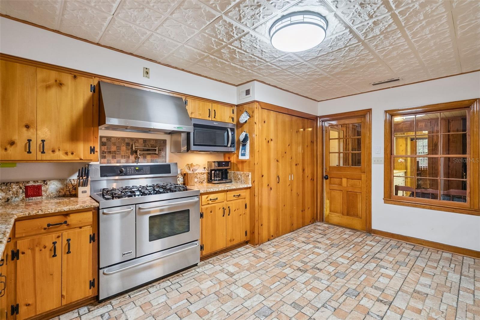 1000 Boylston, Leesburg, FL 34748