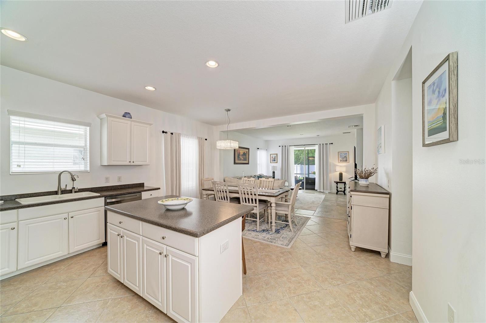 4650 Woodbrook, Sarasota, FL 34243