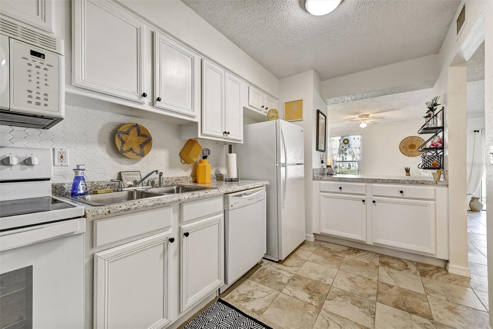 704 Haven Unit 704, Tarpon Springs, FL 34689