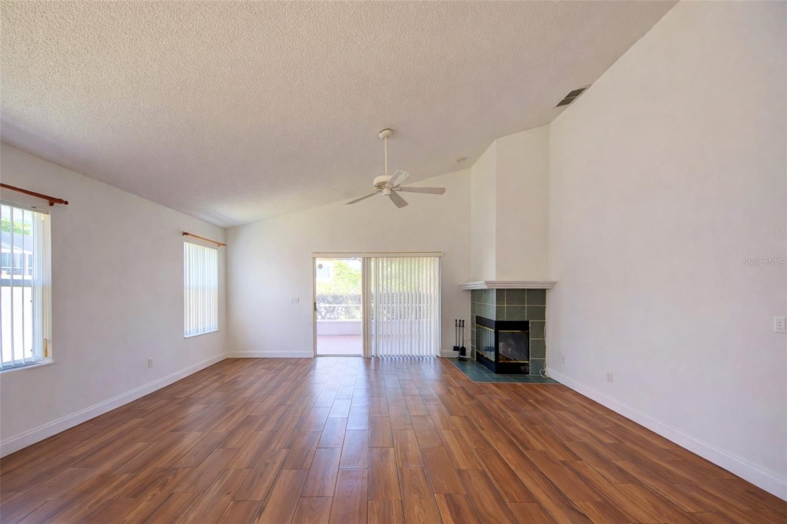 635 Rochester, Davenport, FL 33897