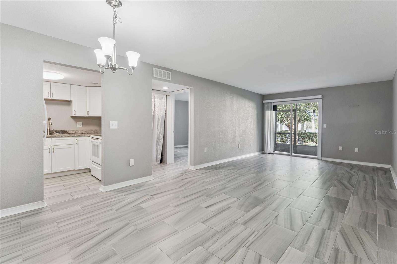 950 Lake Destiny Unit B, Altamonte Springs, FL 32714