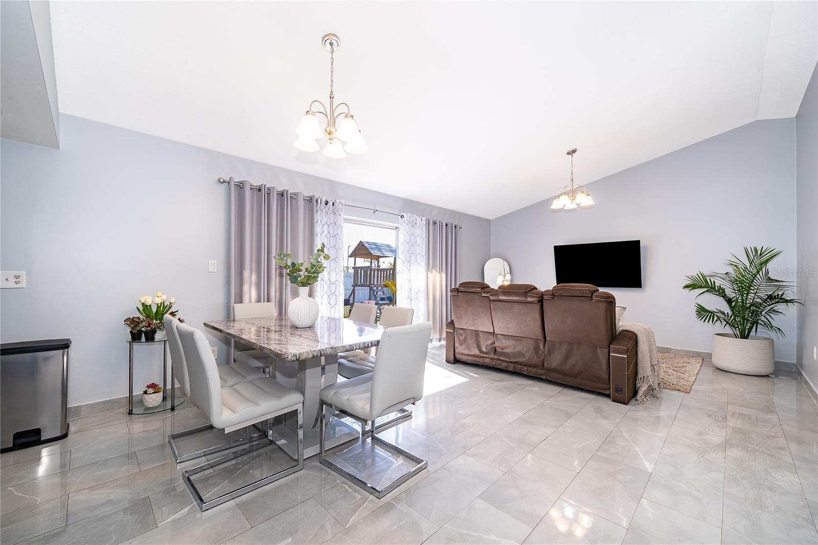 12141 Caper, Orlando, FL 32837