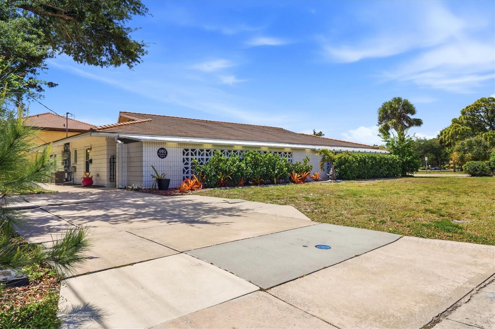 405 Menendez, Venice, FL 34285