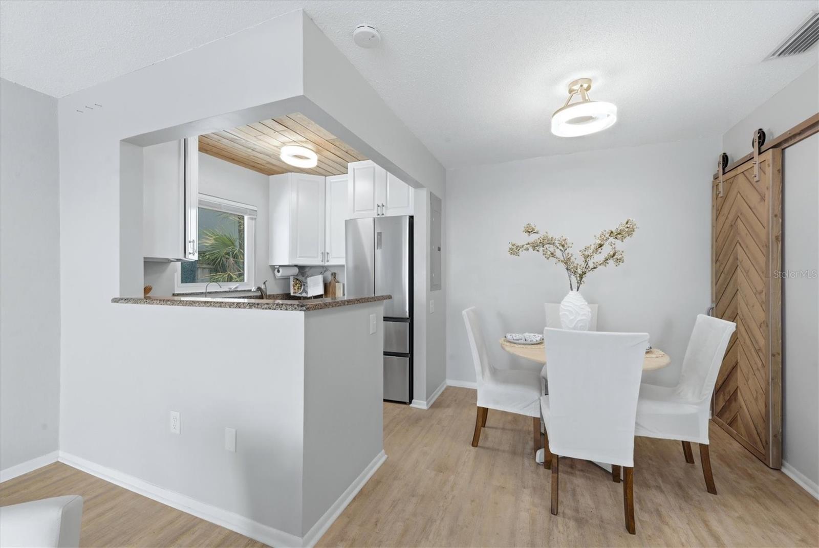405 Menendez, Venice, FL 34285