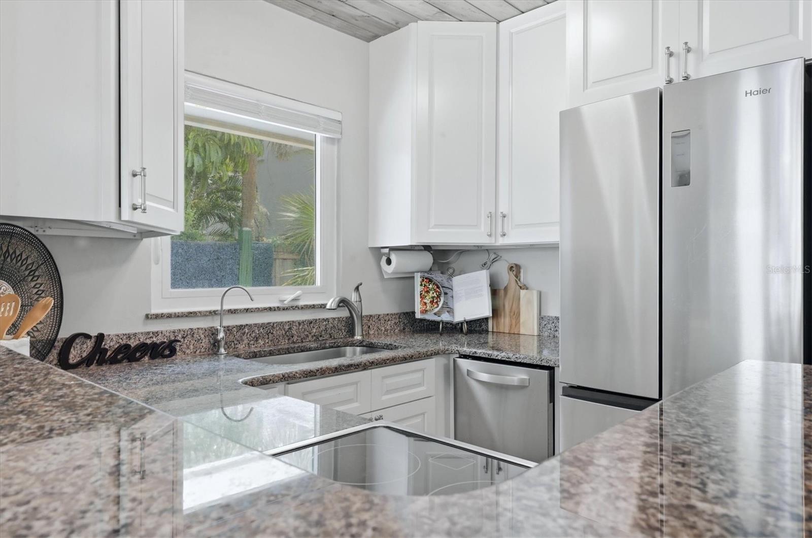 405 Menendez, Venice, FL 34285
