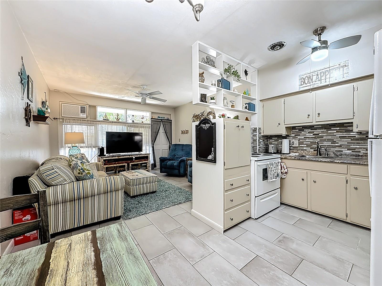 4051 58th Unit 239c, St Petersburg, FL 33709
